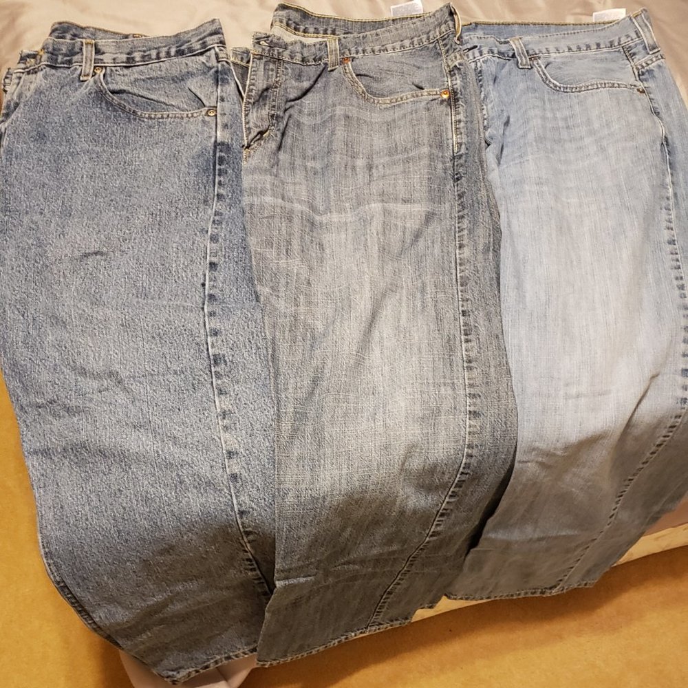 2 pair 36x30 569 Levi's and 1 Wrangler relaxed